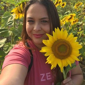 Meet your Posher, Yary